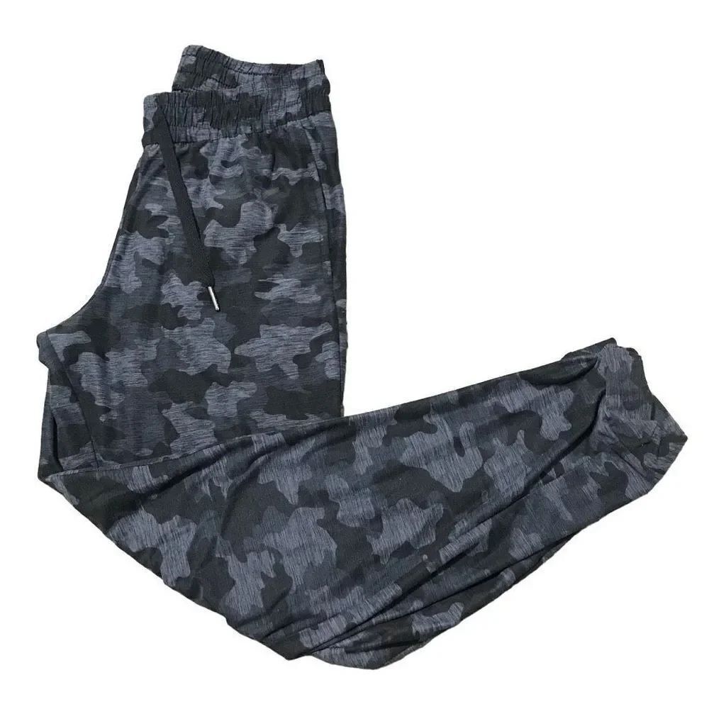 Kyodan jogger Camouflage size XS. A248